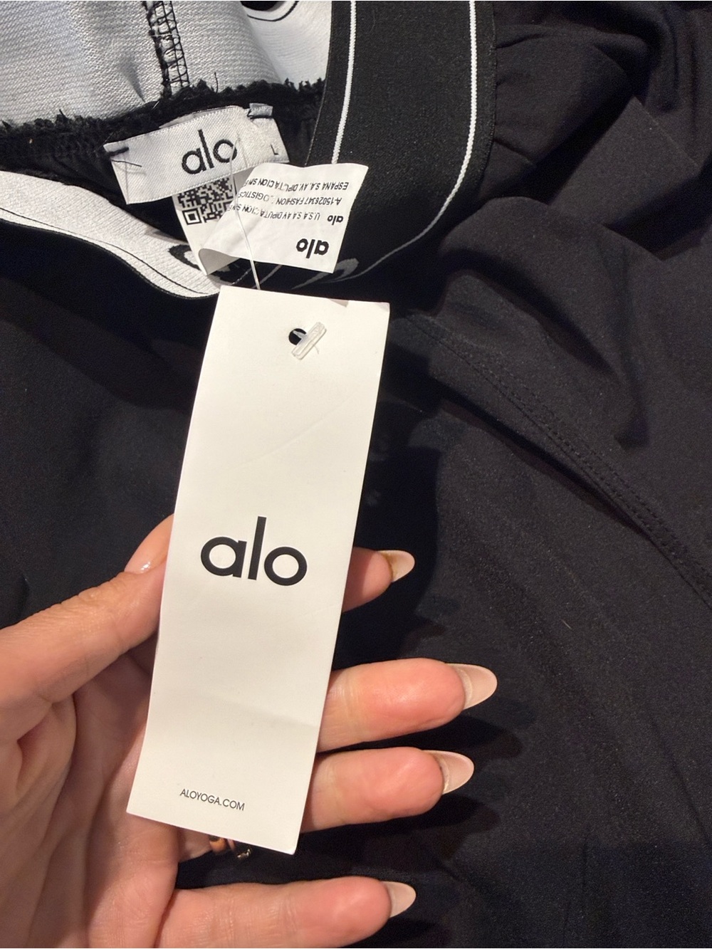 ALO Yoga Workout Black Wide-Leg Lounge Joggers with Branded Waistband - Picture 6 of 6